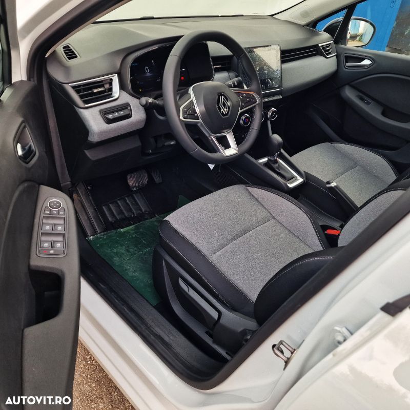Renault Clio - 24