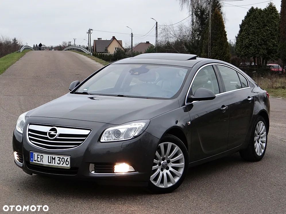 Opel Insignia 2.0 Turbo Cosmo - 1