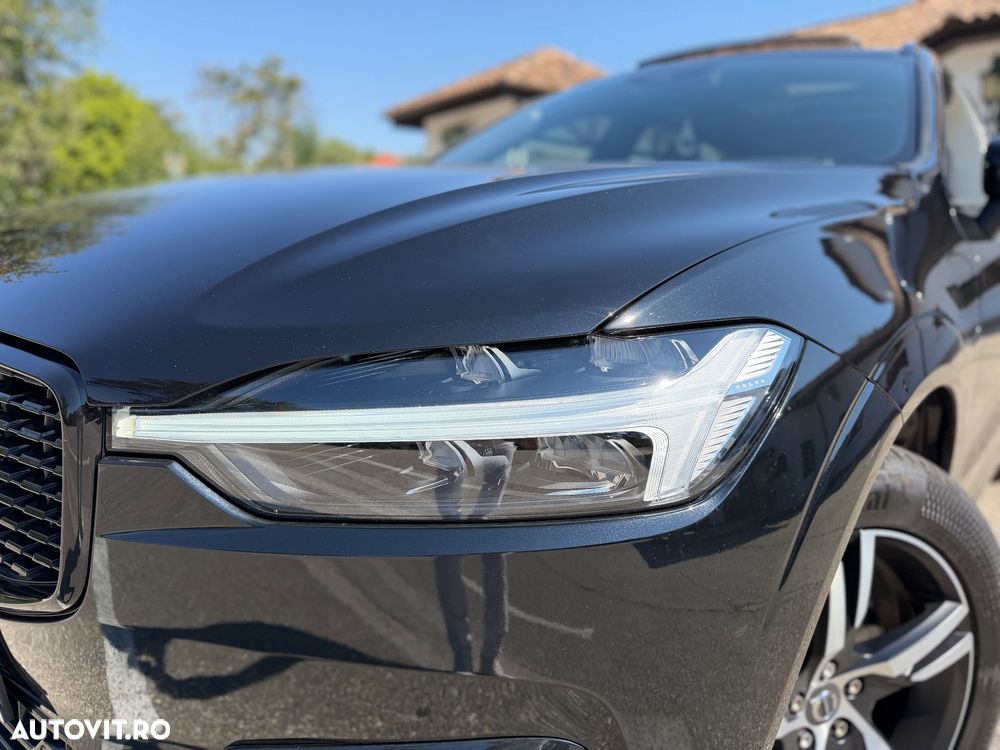VOLVO XC60 2021 — imagine 12