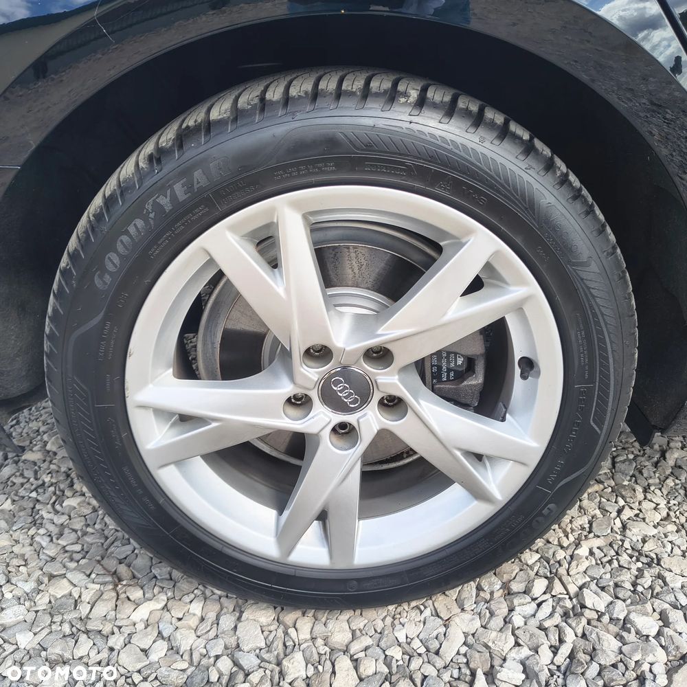 Audi A4 Avant 2.0 TDI Design - 39