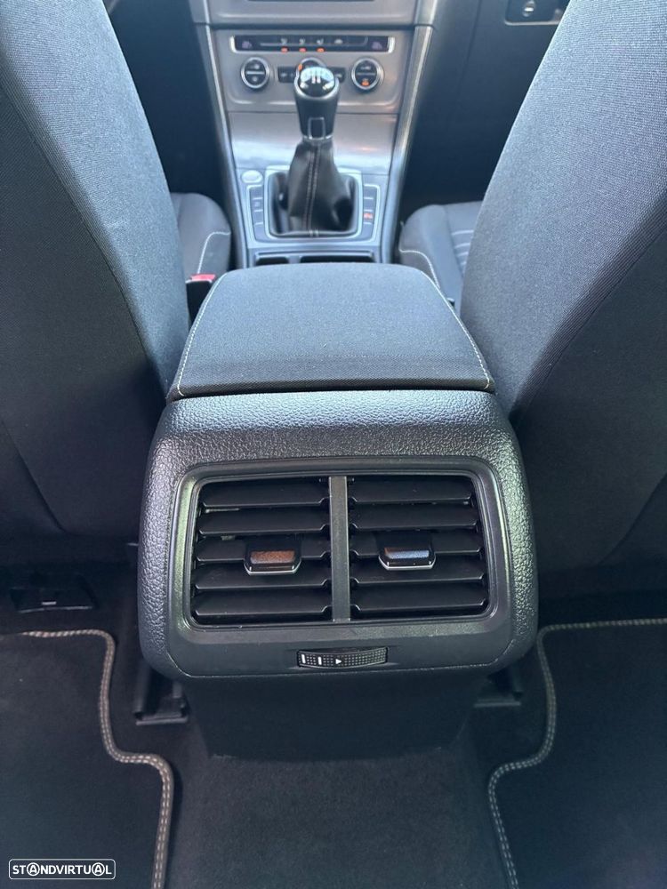 VW Golf 1.6 TDi BlueMotion Trendline - 21