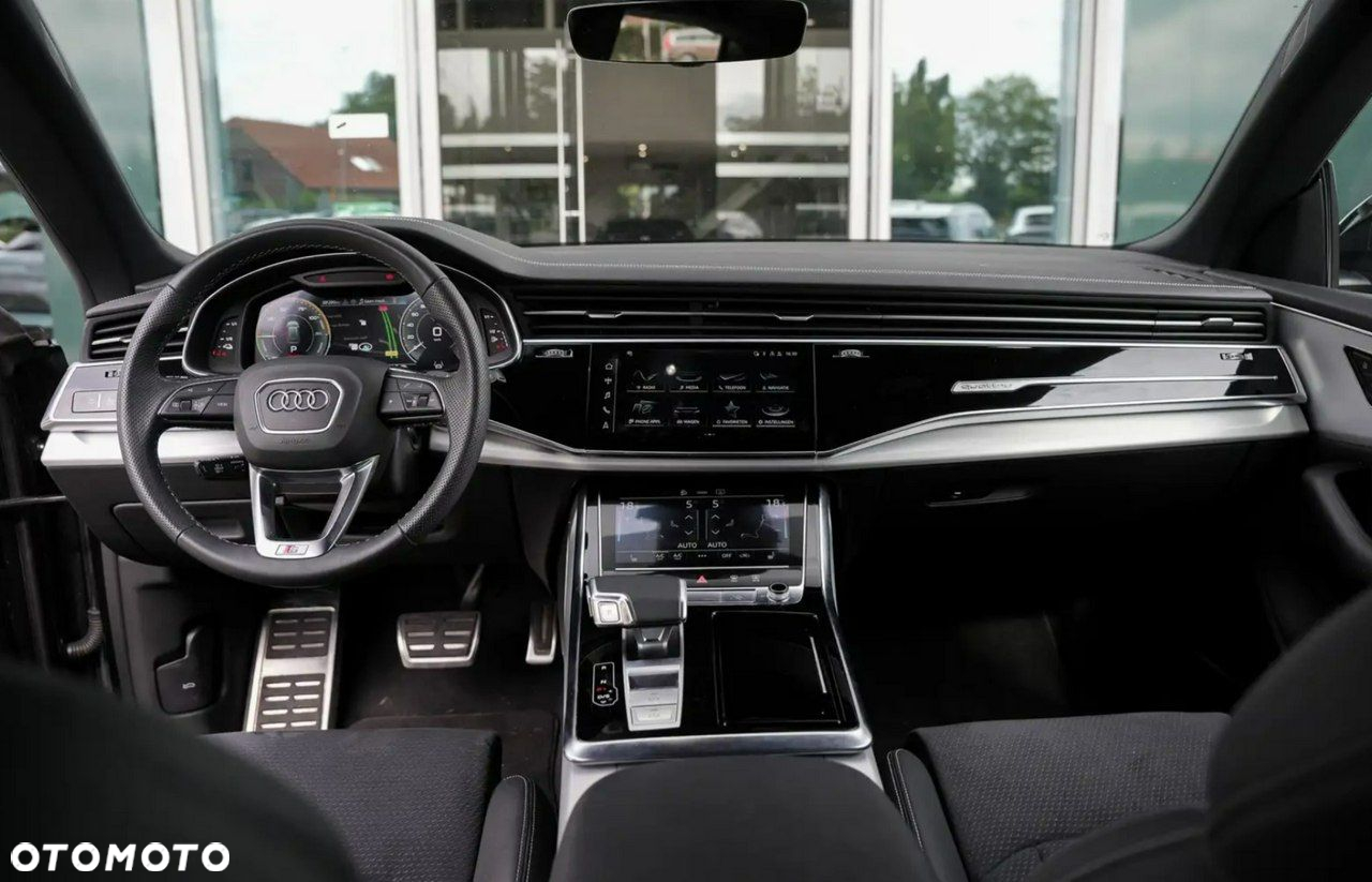 Audi Q8 - 10