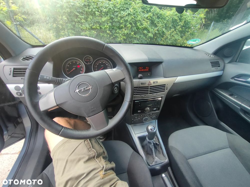 Opel Astra 1.4 Enjoy - 12