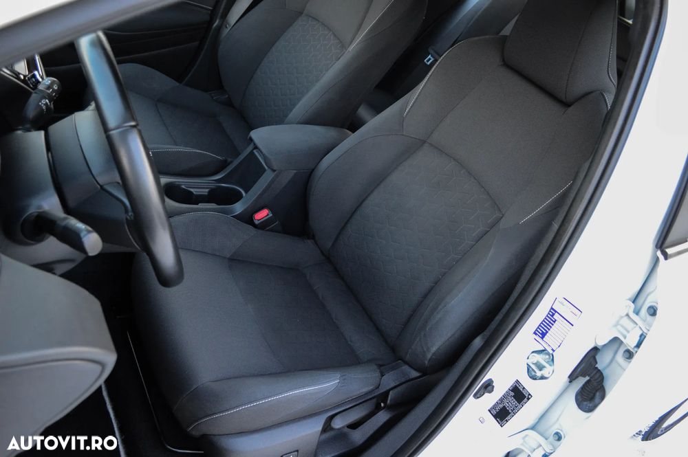 Toyota Corolla 1.8 Hybrid Comfort - 27