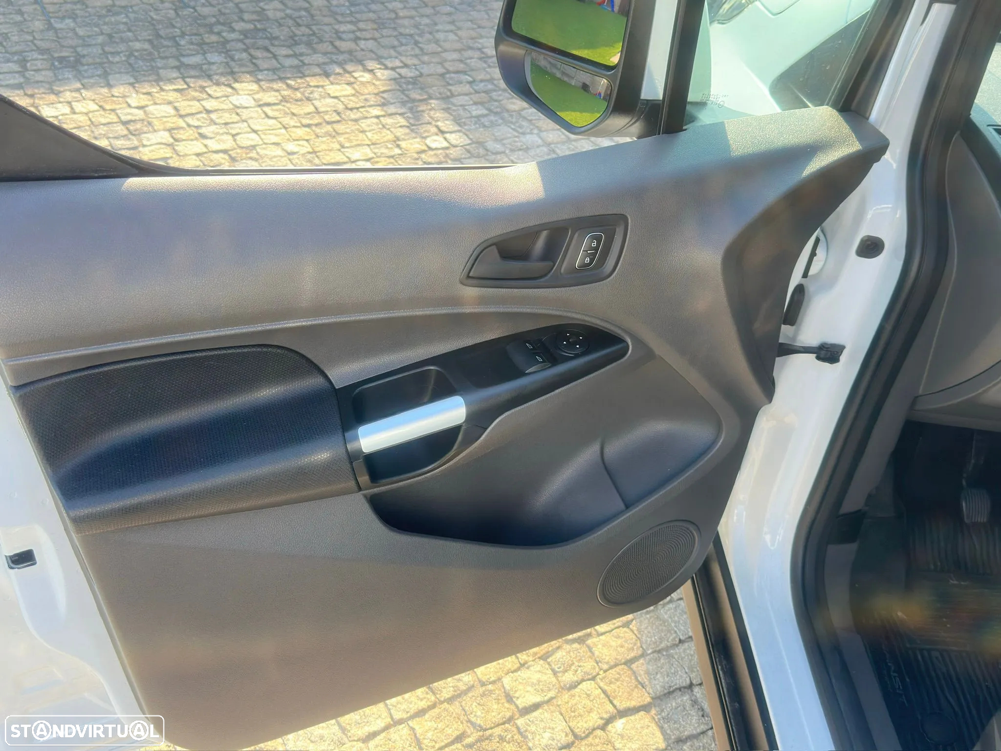 Ford TRANSIT CONECT - 10