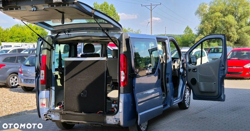 Opel Vivaro - 8