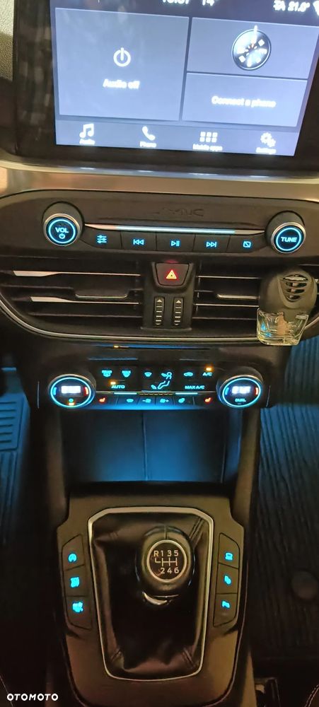 Ford Focus 1.5 EcoBoost Titanium - 19