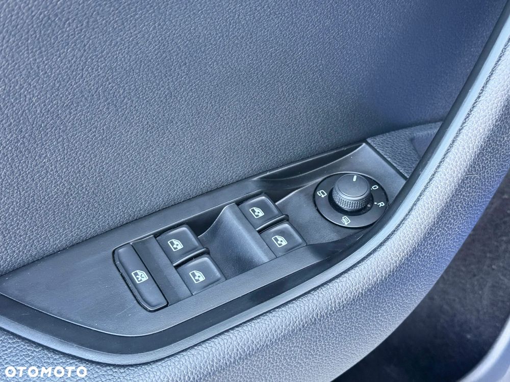 Skoda Superb 1.5 TSI Active DSG - 28