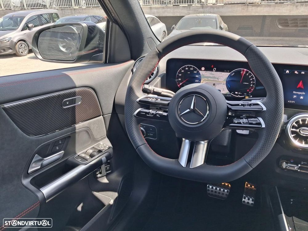 Mercedes-Benz GLA 250 e AMG Line - 16