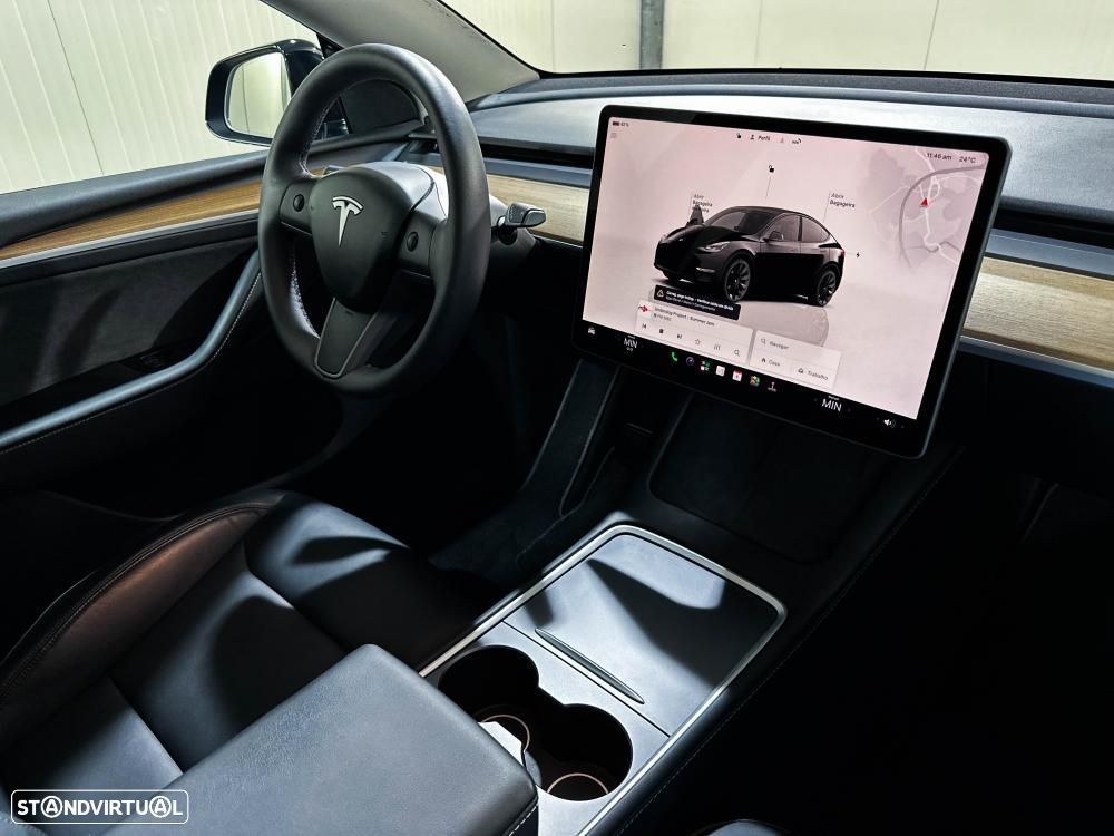 Tesla Model Y Long Range Dual Motor AWD - 35