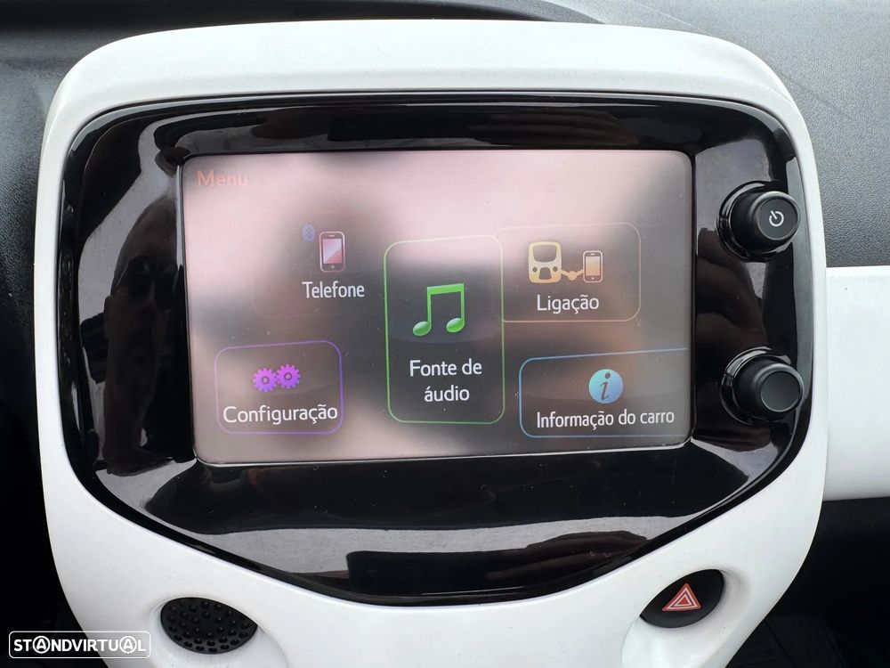 Peugeot 108 1.0 VTI S&S Top! Allure - 10