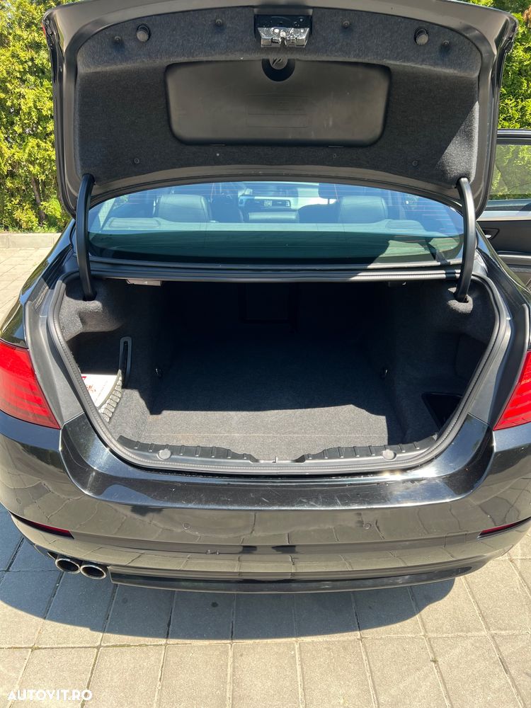 BMW Seria 5 525d xDrive Sport-Aut. - 15