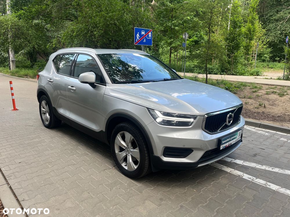 Volvo XC 40 D3 Momentum Pro - 2