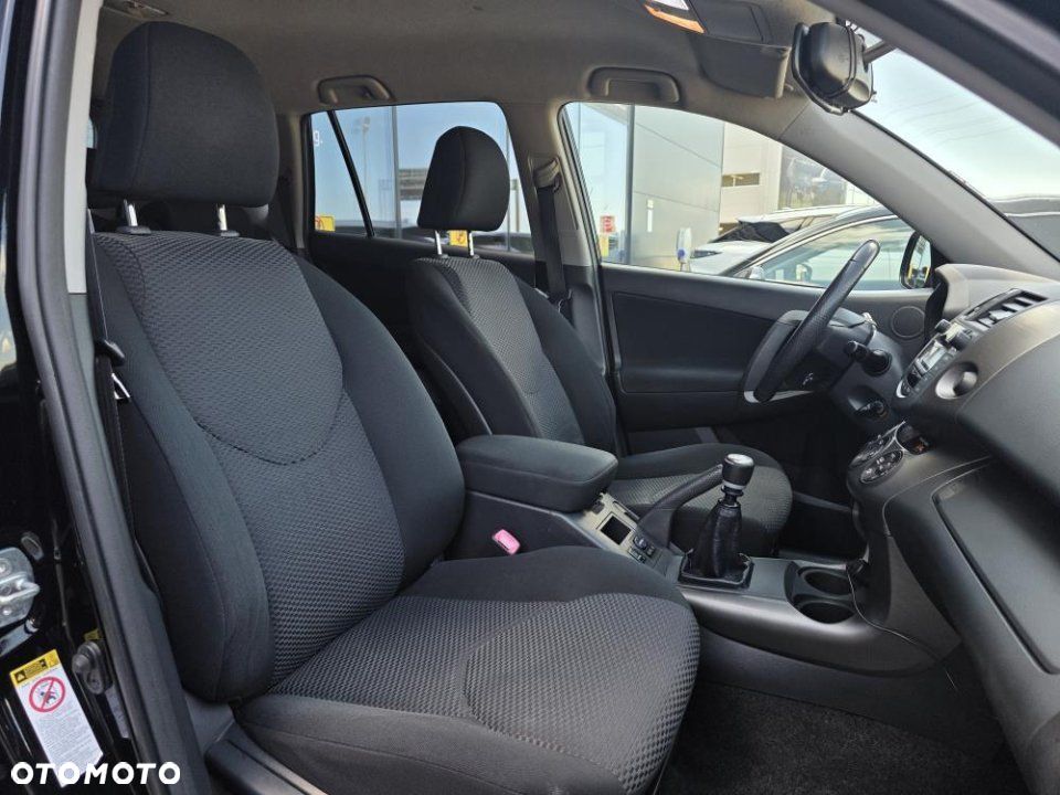 Toyota RAV4 - 18