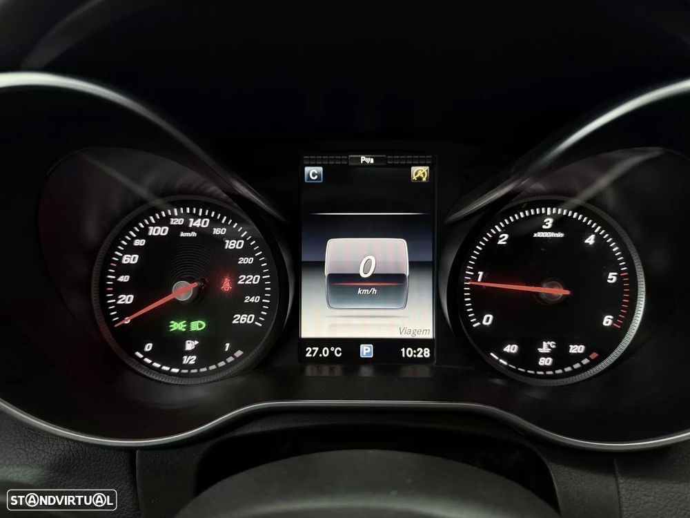 Mercedes-Benz C 180 d AMG Line - 26