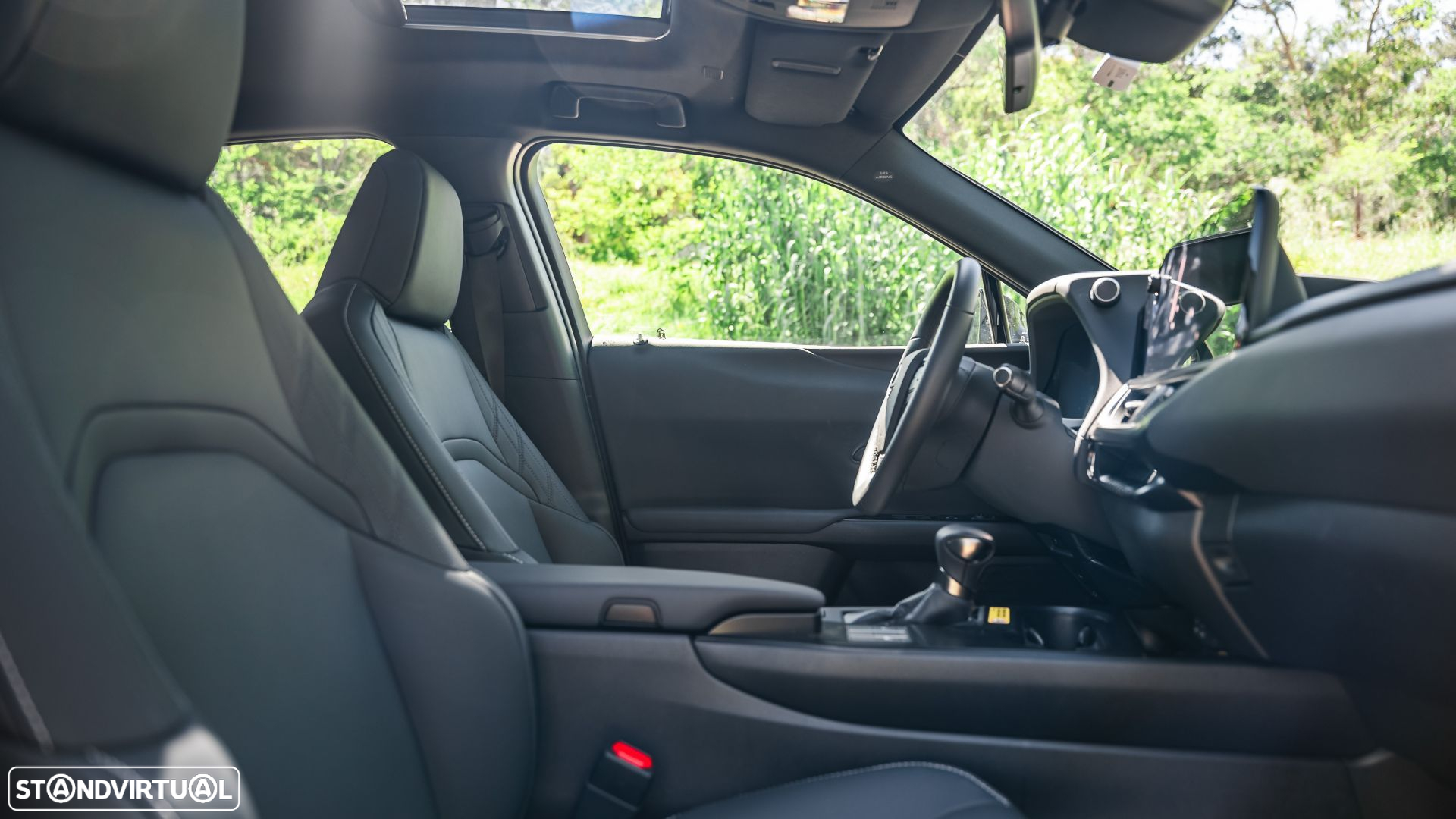 Lexus UX 250h Sport (Ecrã 12.3) - 14