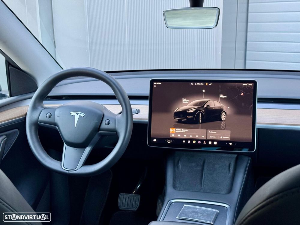 Tesla Model Y Long Range Tração Integral - 17