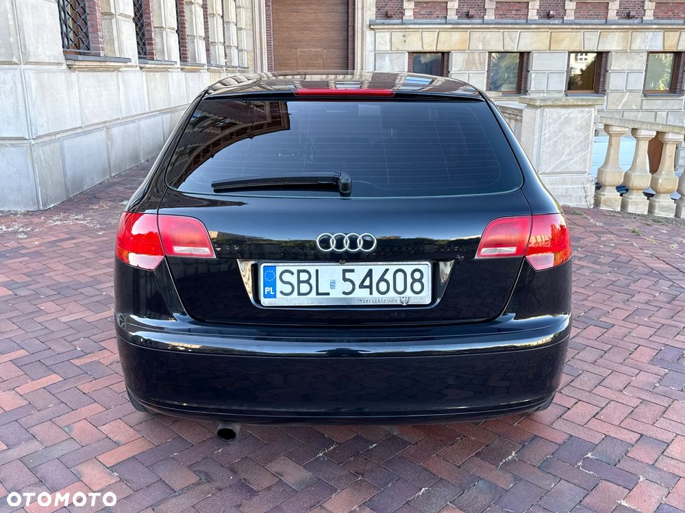 Audi A3 1.6 Ambiente - 21