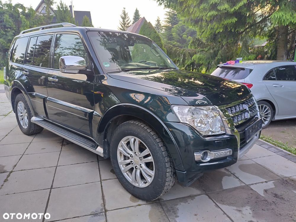 Mitsubishi Pajero 3.2 DI-D Automatik Plus - 2