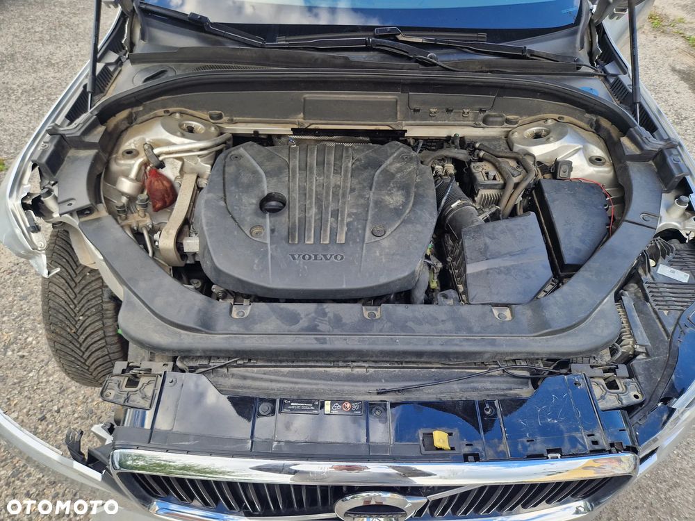 Volvo XC 60 B5 B AWD Momentum Pro - 13