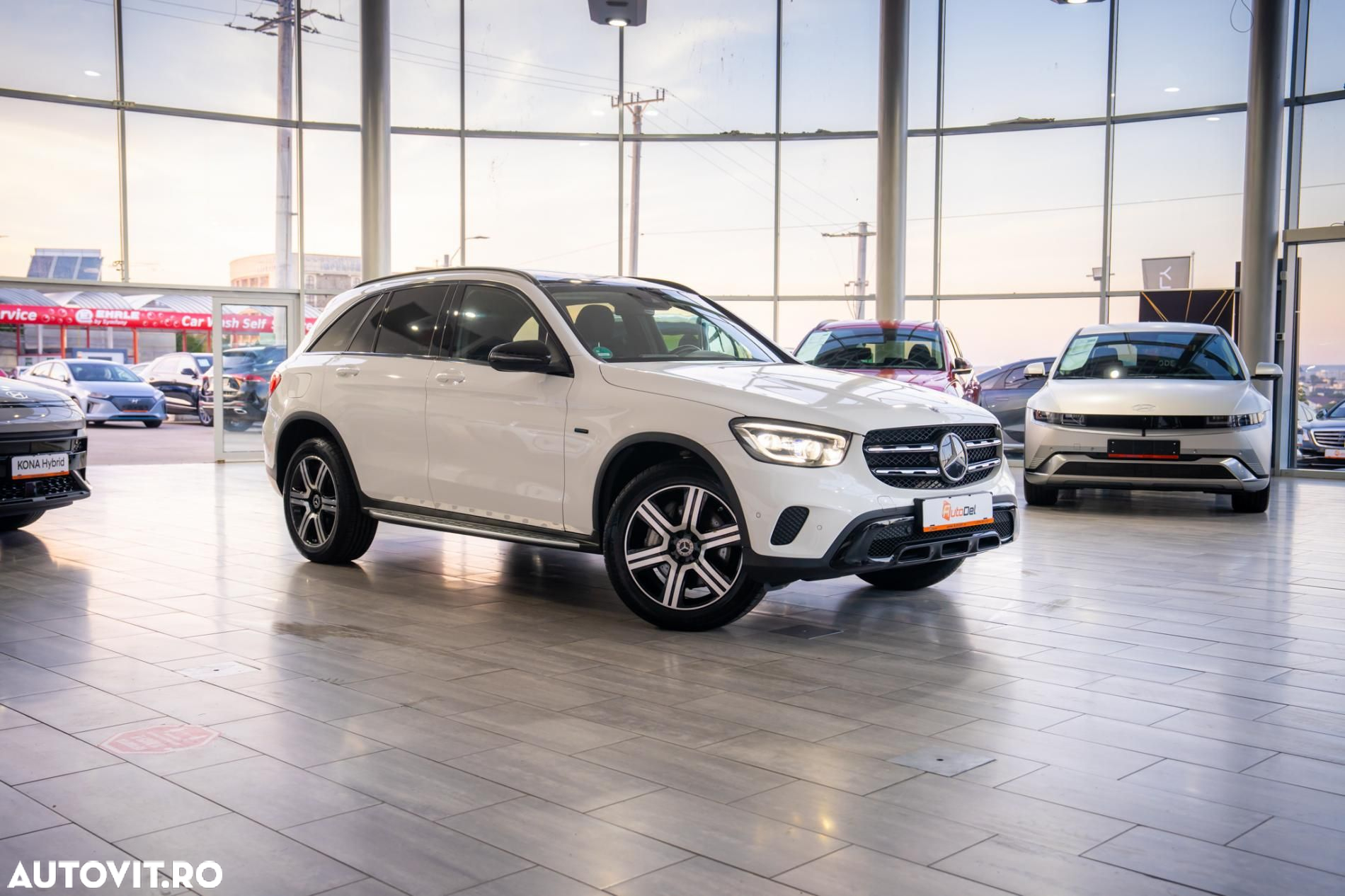 Mercedes-Benz GLC - 24