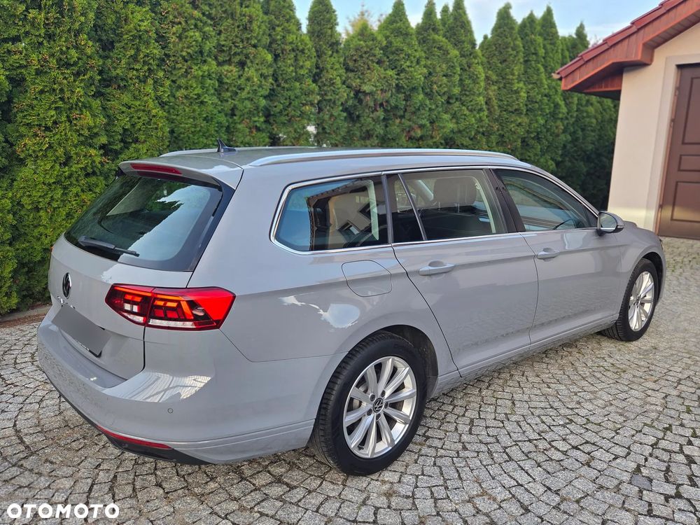 Volkswagen Passat - 18