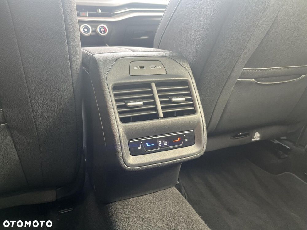 Skoda Superb 1.5 TSI L&K DSG - 39
