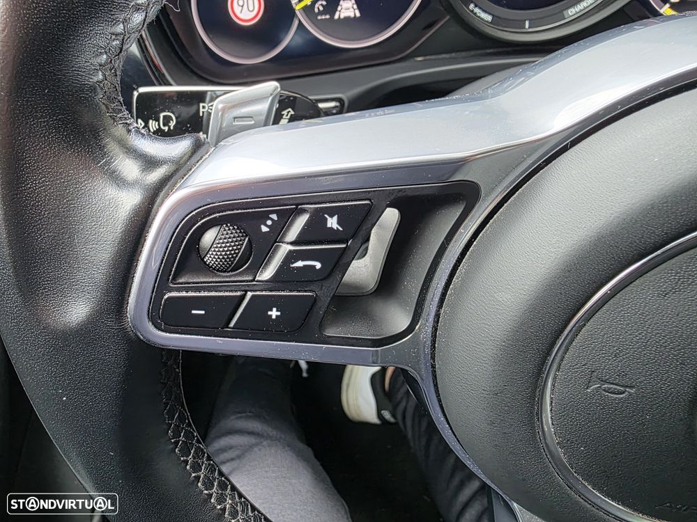 Porsche Panamera Sport Turismo 4 E-Hybrid Platinum Edition PDLS - 22