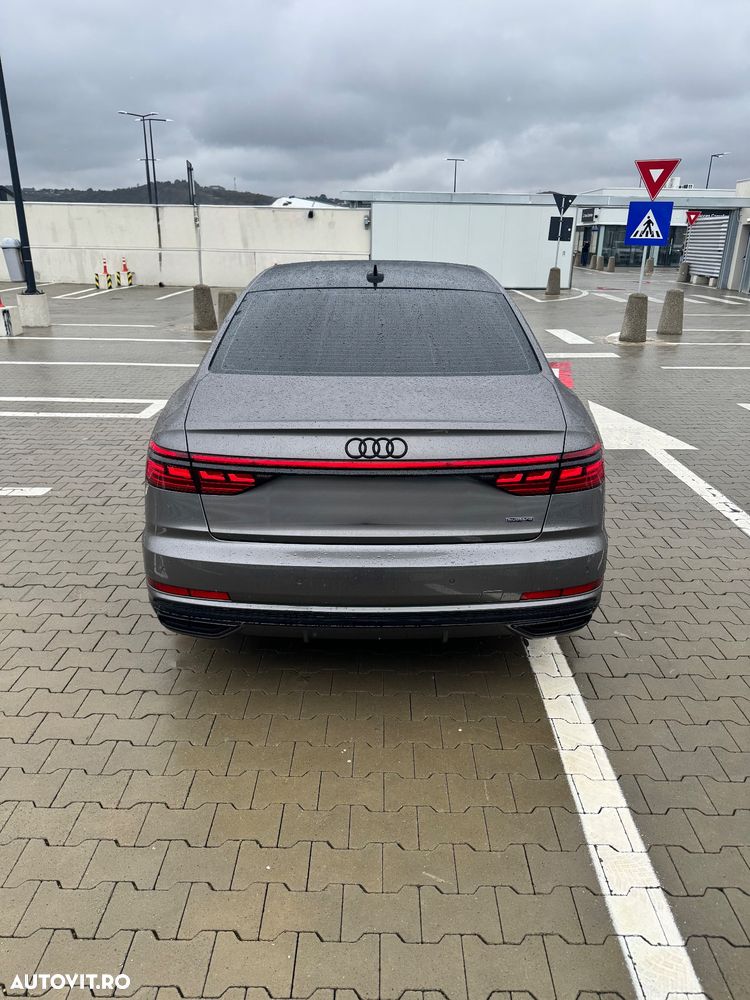 Audi A8 - 3