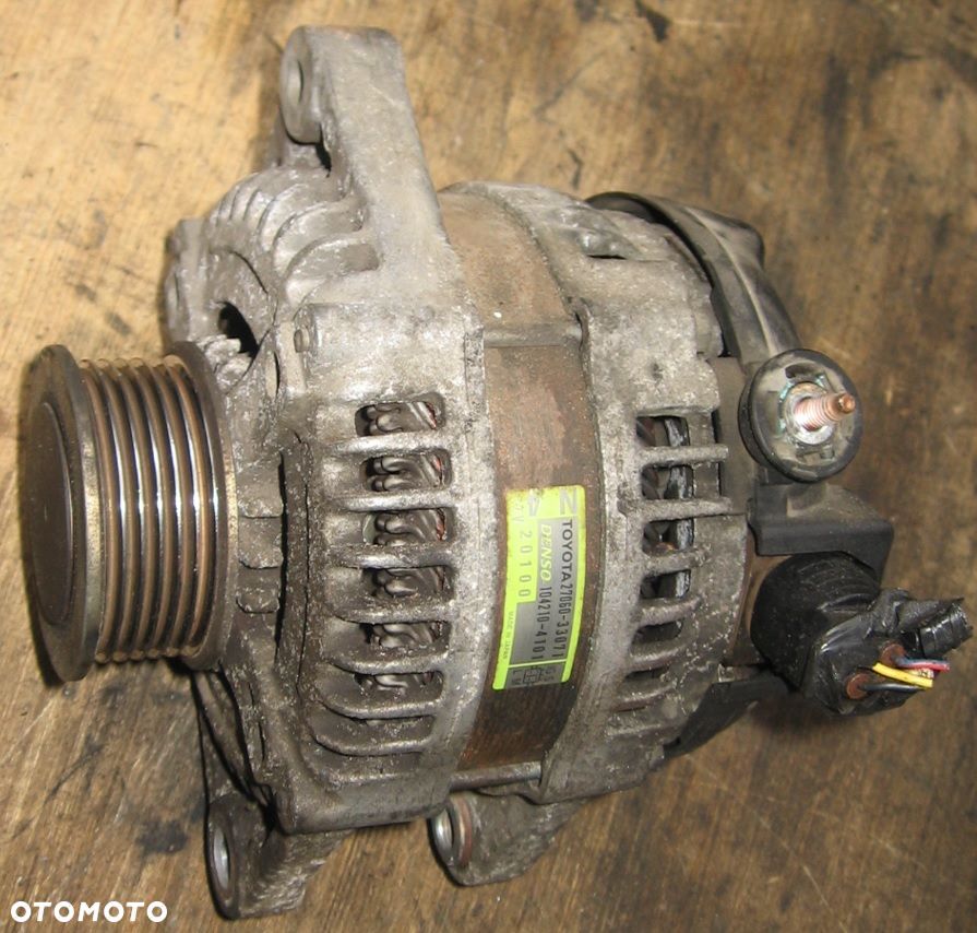 COROLLA E12 1.4D D4D alternator 27060-33071 TOYOTA - 1