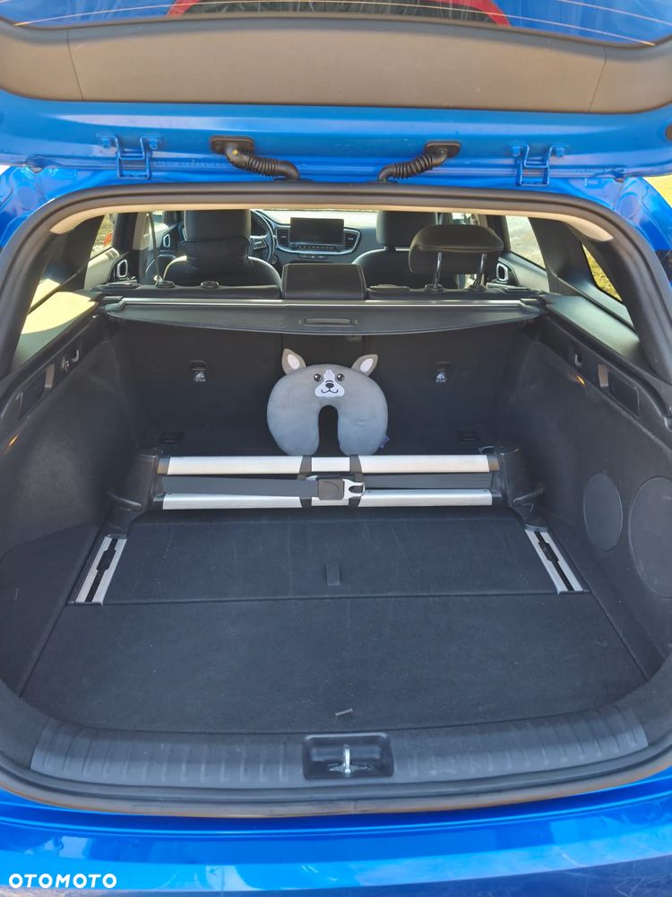 Kia Ceed 1.4 T-GDI L Business Line Plus DCT - 11