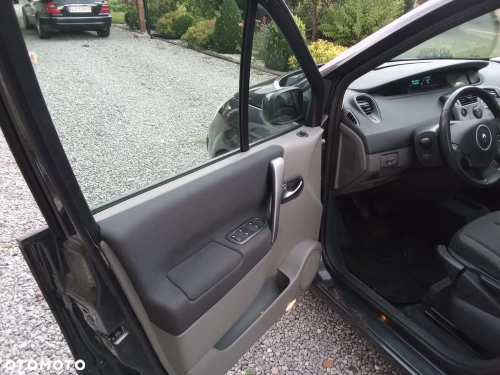 Renault Scenic - 21