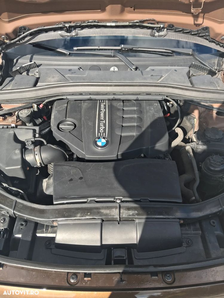BMW X1 xDrive18d - 11
