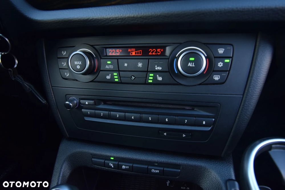 BMW X1 sDrive20d - 27