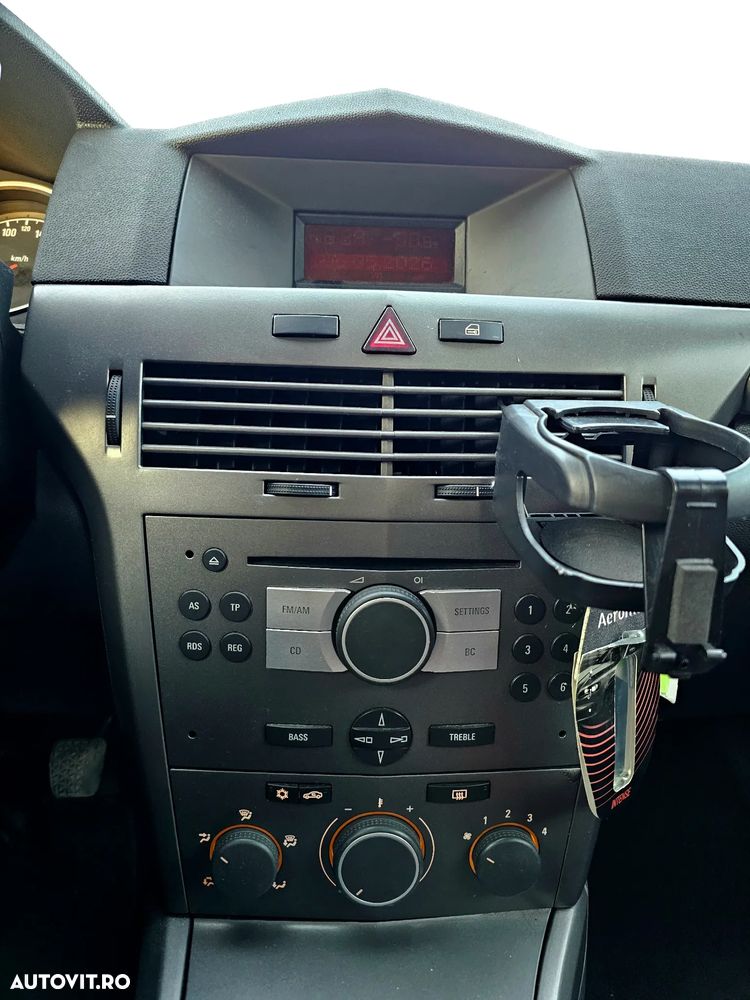 Opel Astra - 20
