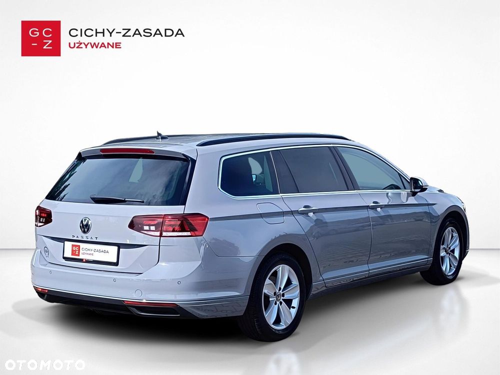 Volkswagen Passat - 5
