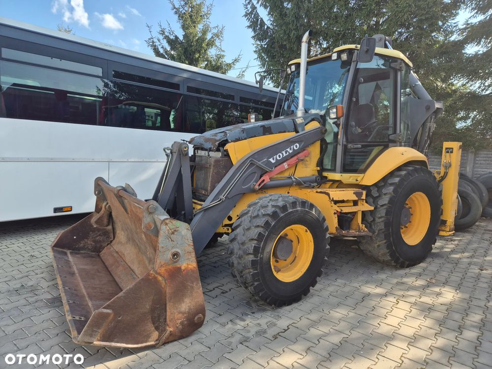 Volvo BL71 / SPROWADZONA / 5500 MTH - 2