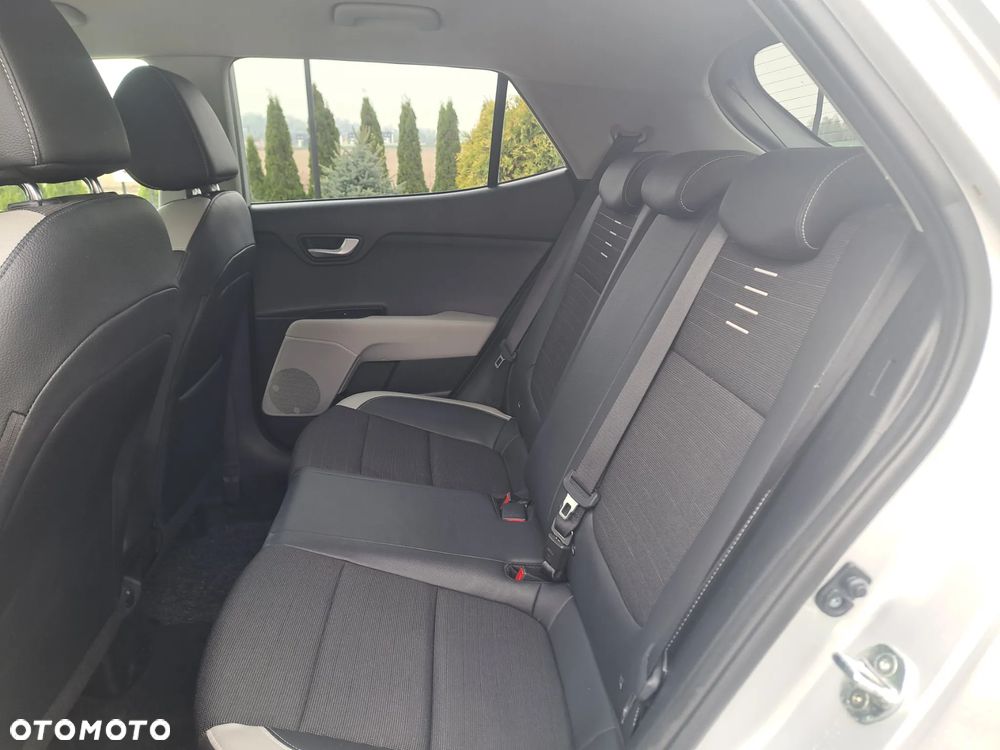Kia Stonic 1.0 T-GDI MHEV L Business Line - 16