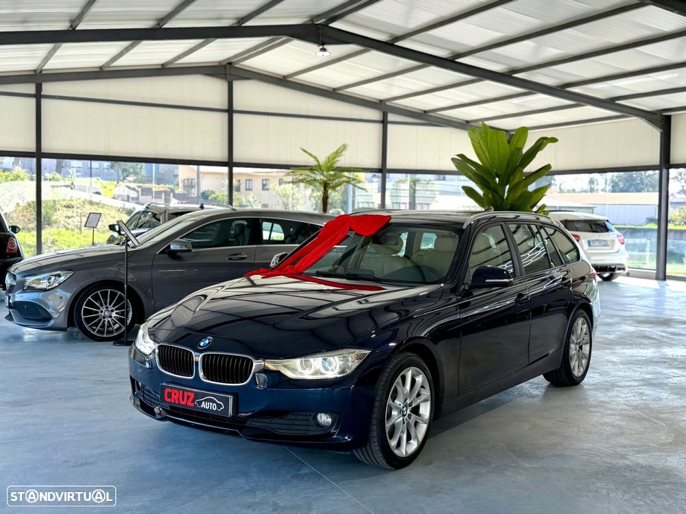 BMW 320 d Line Luxury - 28