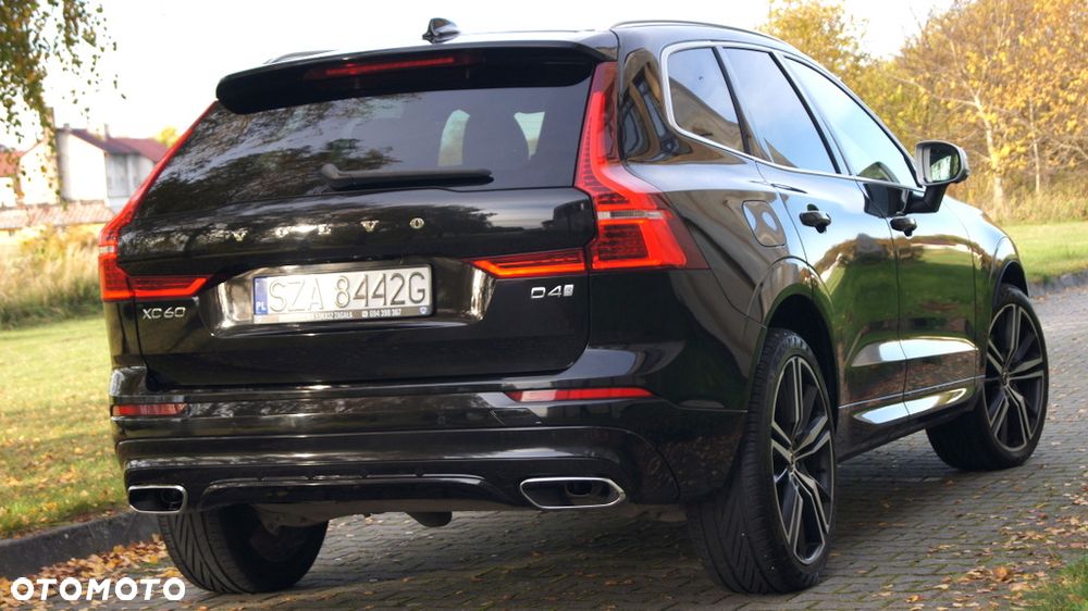 Volvo XC 60 D4 R-Design - 12