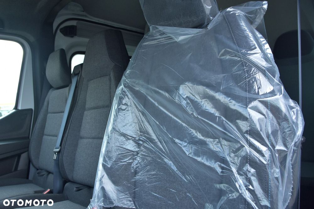 Renault Master Furgon L3H2 2.0 130KM Brygadówka 7 os - 9