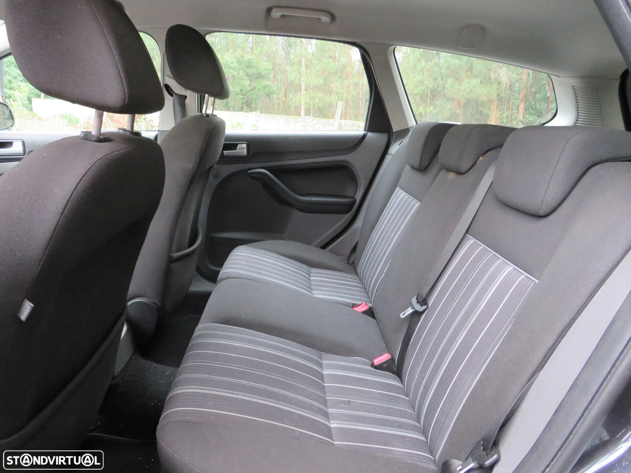 Ford Focus 2.0  100Cv de 2009 (9487) - 8