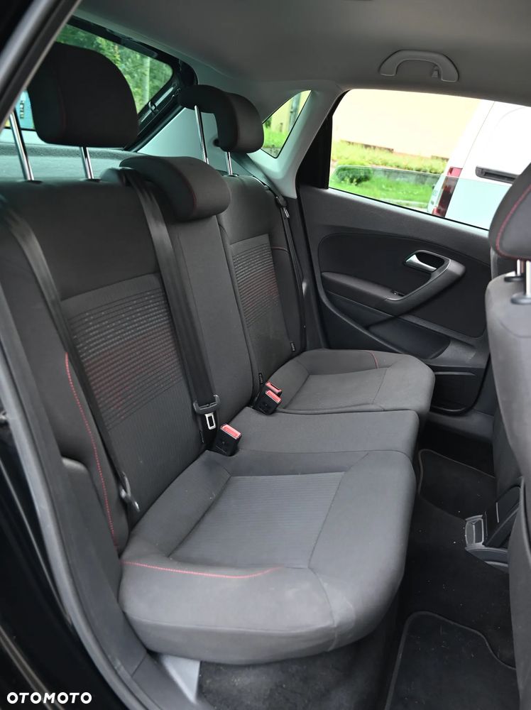 Volkswagen Polo 1.2 TSI (Blue Motion Technology) SOUND - 32