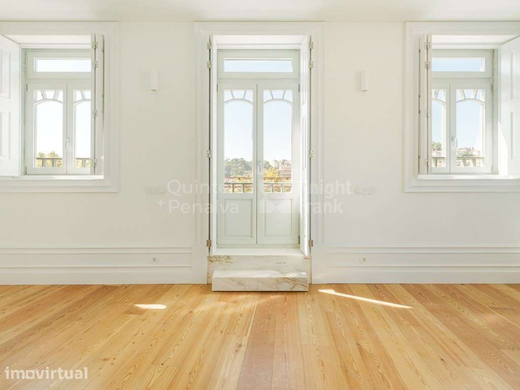 Apartamento T1 com varanda junto ao Rio Douro, Porto - Grande imagem: 5/31