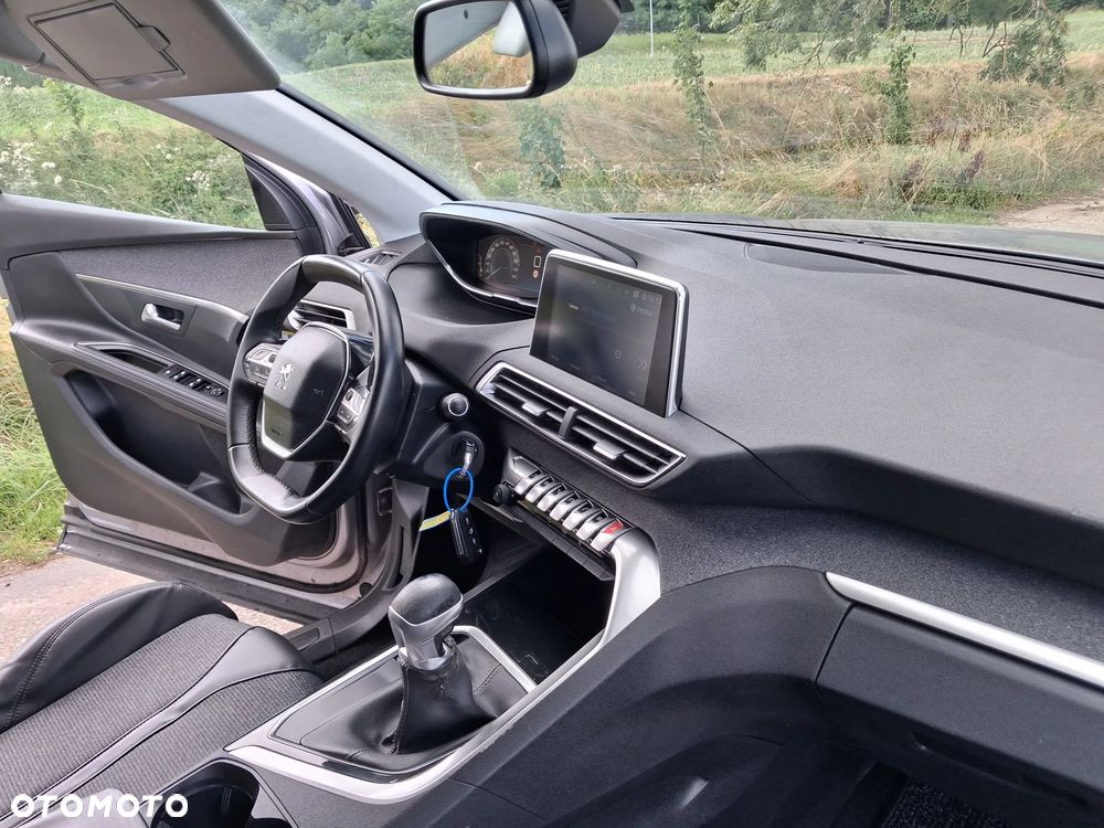 Peugeot 5008 1.5 BlueHDi Active S&S - 17