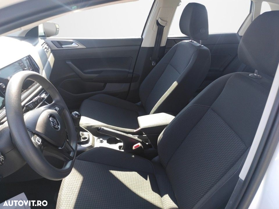 Volkswagen Polo - 9