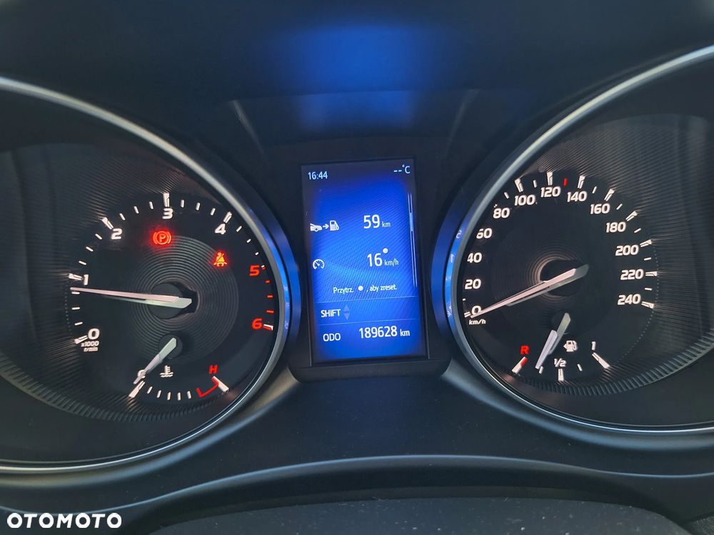 Toyota Avensis 2.0 D-4D Active Business - 12