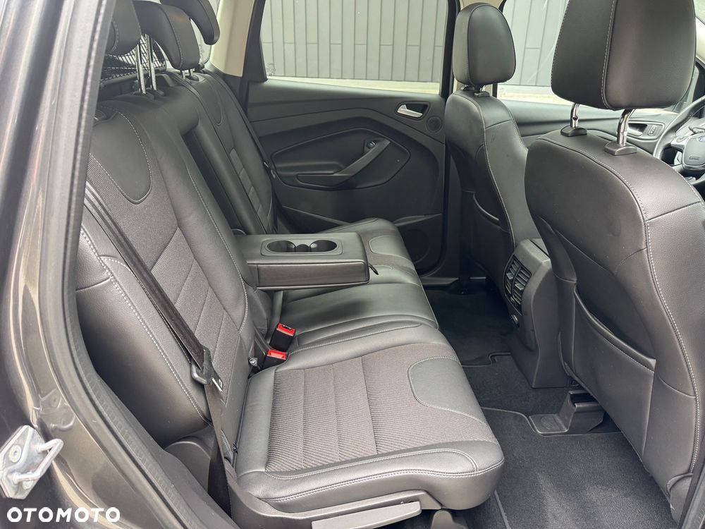 Ford Kuga 2.0 TDCi 4WD Titanium - 24