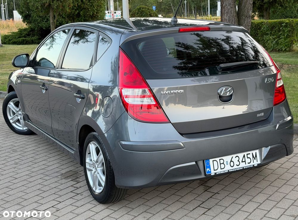 Hyundai i30 1.4 FIFA WM Edition - 23