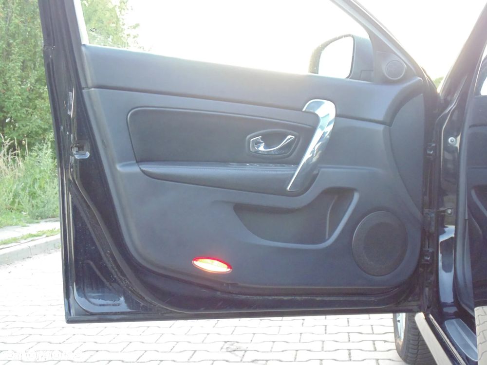 Renault Latitude 2.0 dCi Initiale - 34